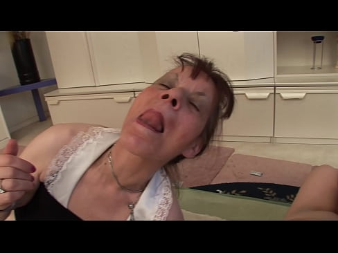 ❤️ Две баби и един дядо правят тройка ❤️ Слуги в bg.porn-93.ru ❌️
